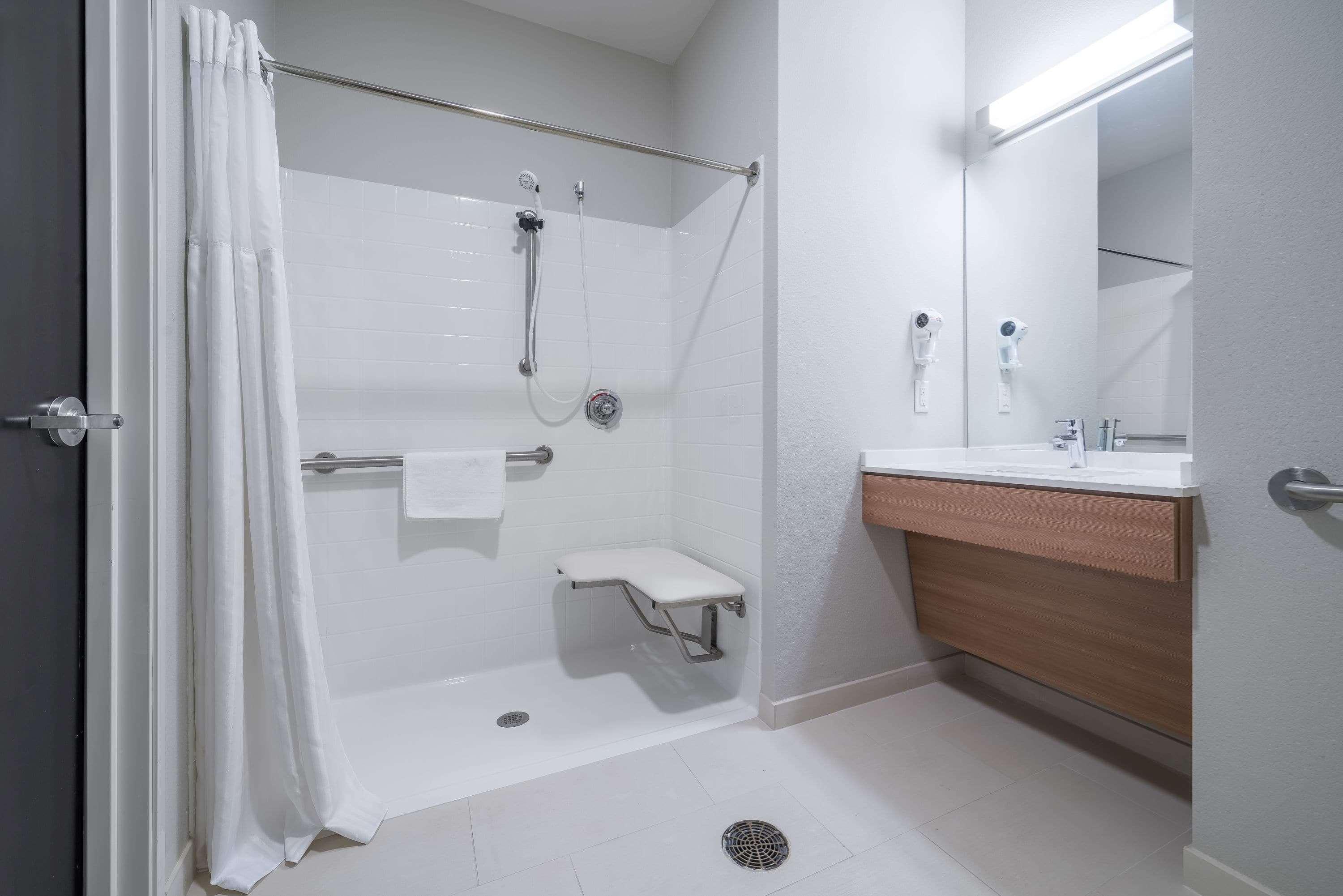 Microtel Inn & Suites By Wyndham Moorhead Fargo Area Dış mekan fotoğraf